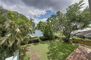 838 Monterey Blvd NE, Saint Petersburg, FL 33704 - Photo 37