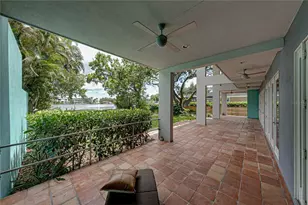 838 Monterey Blvd NE, Saint Petersburg, FL 33704 - Photo 59