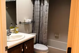 100 Vizcaya Ct, Poinciana, FL 34759 - Photo 47