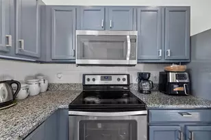 10332 Beneva Dr, Tampa, FL 33647 - Photo 11