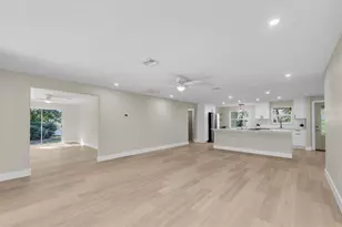 513 Oakwood Blvd, Oldsmar, FL 34677 - Photo 17