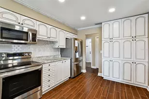 17737 Esprit Dr, Tampa, FL 33647 - Photo 23