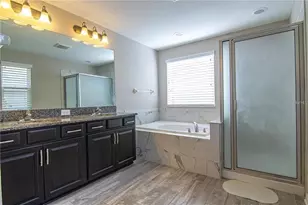1977 Nature View Dr, Lutz, FL 33558 - Photo 15