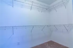 1977 Nature View Dr, Lutz, FL 33558 - Photo 17