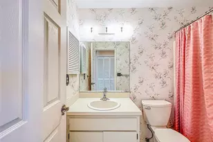 1637 Caledonia Dr, Palm Harbor, FL 34684 - Photo 37