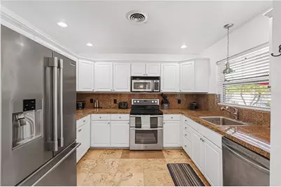 1309 Nokomis Avenue S, Venice, FL 34285 - Photo 13