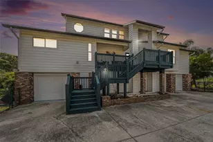 656 Soundview Dr, Palm Harbor, FL 34683 - Photo 23