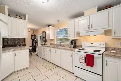 4210 Seaberg Road, Zephyrhills, FL 33541 - Photo 11