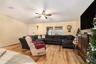 4210 Seaberg Rd, Zephyrhills, FL 33541 - Photo 5