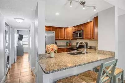 5155 Puritan Circle #1021, Tampa, FL 33617 - Photo 13