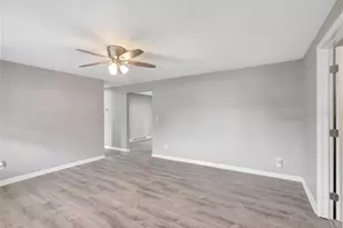 5900 Beech St, Zephyrhills, FL 33542 - Photo 9