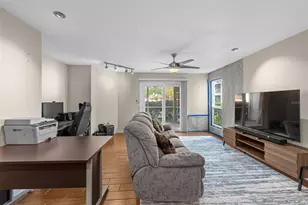 9481 Highland Oak Dr, Tampa, FL 33647 - Photo 7