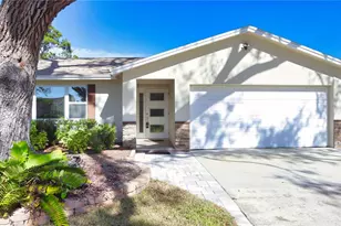 12911 91st Ave, Seminole, FL 33776 - Photo 3