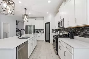 19493 Forest Garden Ct, Brooksville, FL 34601 - Photo 5
