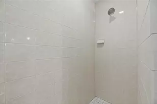 172 Lake Shore Dr W, Palm Harbor, FL 34684 - Photo 21