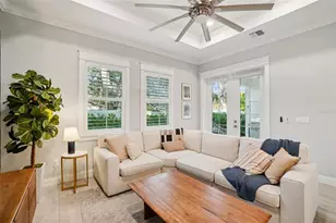 3203 W Fielder St, Tampa, FL 33611 - Photo 9