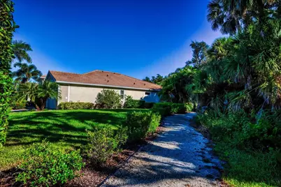 11539 Tapestry Lane, Venice, FL 34293 - Photo 3