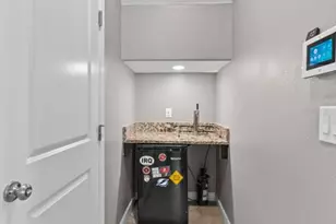 1040 Oliveto Verdi Ct, Brandon, FL 33511 - Photo 13