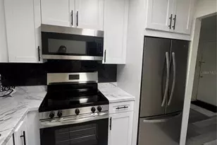 11707 Raintree Village Blvd, Temple Terrace, FL 33617 - Photo 5