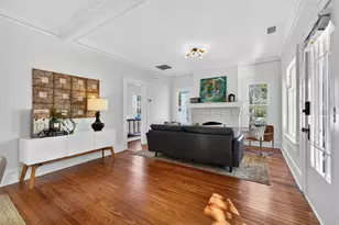 736 6th St N, Saint Petersburg, FL 33701 - Photo 9