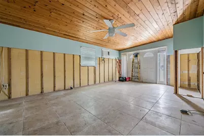 16304 3rd Street E, Redington Beach, FL 33708 - Photo 13