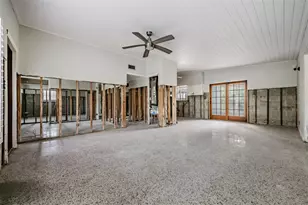 16304 3rd St E, Redington Beach, FL 33708 - Photo 11