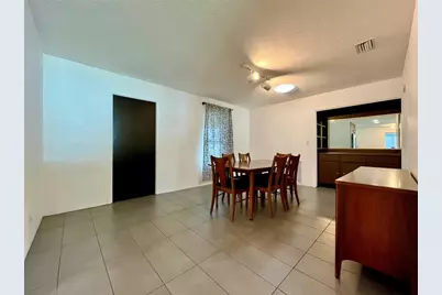 1945 68th Avenue S, Saint Petersburg, FL 33712 - Photo 13