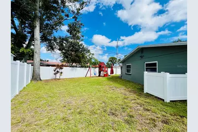 1945 68th Avenue S, Saint Petersburg, FL 33712 - Photo 5