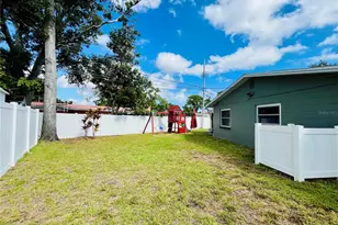 1945 68th Ave S, Saint Petersburg, FL 33712 - Photo 5