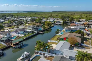 8462 Flagstone Dr, Tampa, FL 33615 - Photo 5