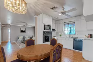 1899 66th Ave N, Saint Petersburg, FL 33702 - Photo 11