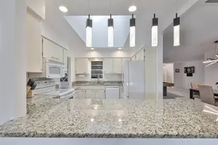 1506 Bentwood Dr, Sun City Center, FL 33573 - Photo 17