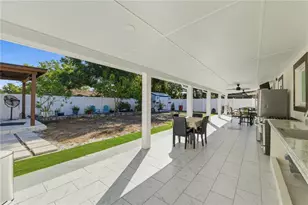 736 S 58th St, Tampa, FL 33619 - Photo 25