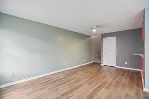 1310 Mountain View Dr, Tampa, FL 33612 - Photo 13