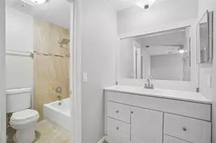 1310 Mountain View Dr, Tampa, FL 33612 - Photo 27