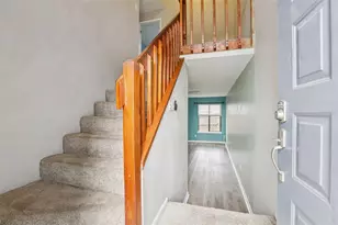 1310 Mountain View Dr, Tampa, FL 33612 - Photo 37