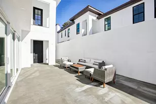 128 Ricardo Way NE, Saint Petersburg, FL 33704 - Photo 49