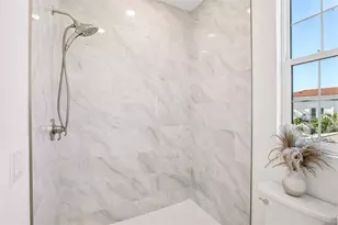 128 Ricardo Way NE, Saint Petersburg, FL 33704 - Photo 29