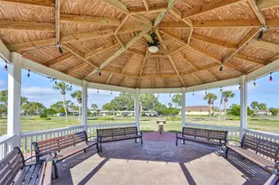 1811 Bedford Ln, Sun City Center, FL 33573 - Photo 31