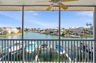 521 Pinellas Bayway S, Saint Petersburg, FL 33715 - Photo 27