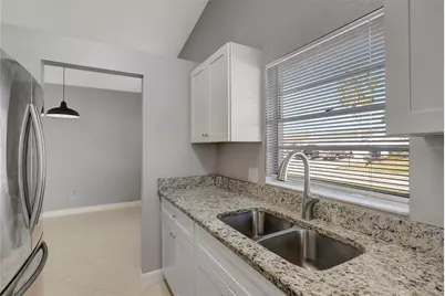 3202 Russett Drive, Tampa, FL 33618 - Photo 19