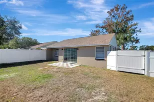 3202 Russett Dr, Tampa, FL 33618 - Photo 37