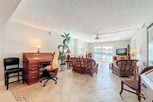 7930 Sun Island Dr S, South Pasadena, FL 33707 - Photo 7