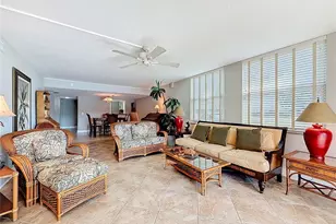 7930 Sun Island Dr S, South Pasadena, FL 33707 - Photo 9