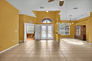 2259 Fentress Ct, Spring Hill, FL 34609 - Photo 5