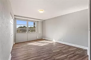 3315 58th Ave S, Saint Petersburg, FL 33712 - Photo 15