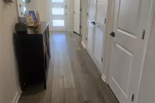 8052 Greenway Ave, Wesley Chapel, FL 33544 - Photo 11