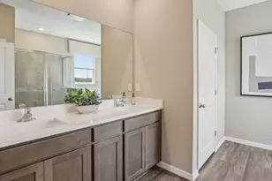 2408 Stratten Dr, Zephyrhills, FL 33541 - Photo 29