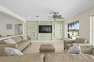 16129 4th St E, Redington Beach, FL 33708 - Photo 7