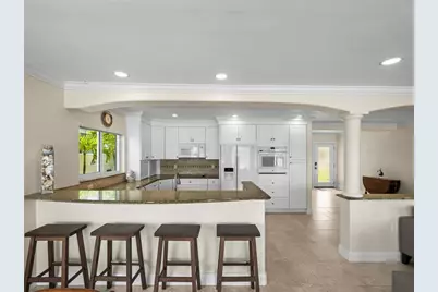 16129 4th Street E, Redington Beach, FL 33708 - Photo 21